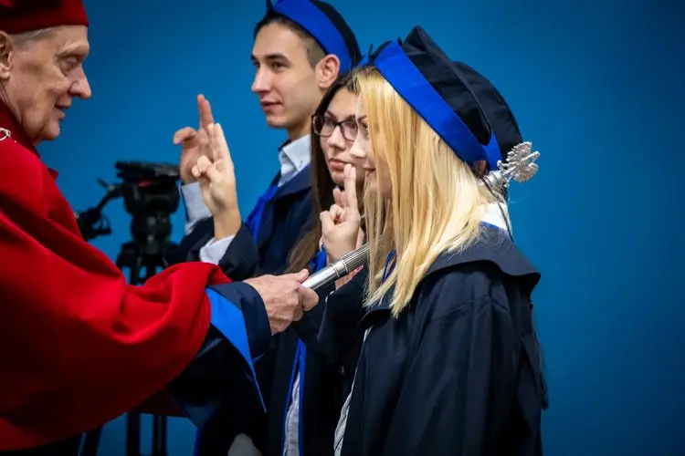 Społeczna Akademia Nauk (SAN) Łódź (Uczelnia niepubliczna)